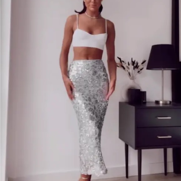 Zara SEQUIN MIDI SKIRT